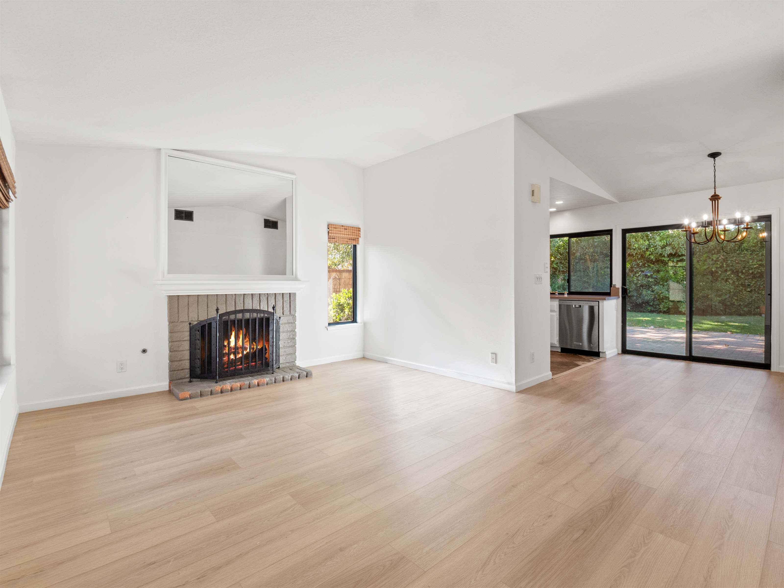 23379 Calle Arino, Valencia, CA 91355