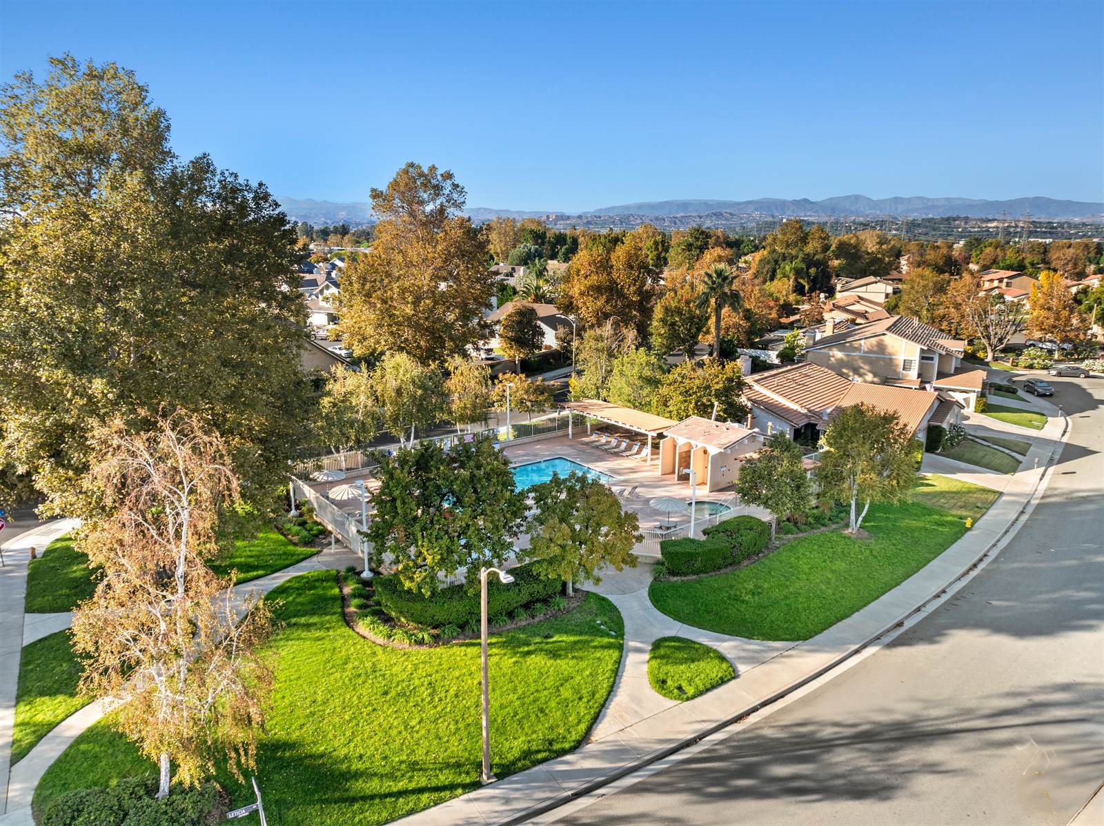 23379 Calle Arino, Valencia, CA 91355