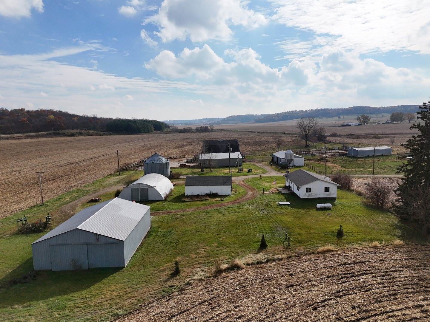 6977 South Elmoville Road, Stockton, IL 61085