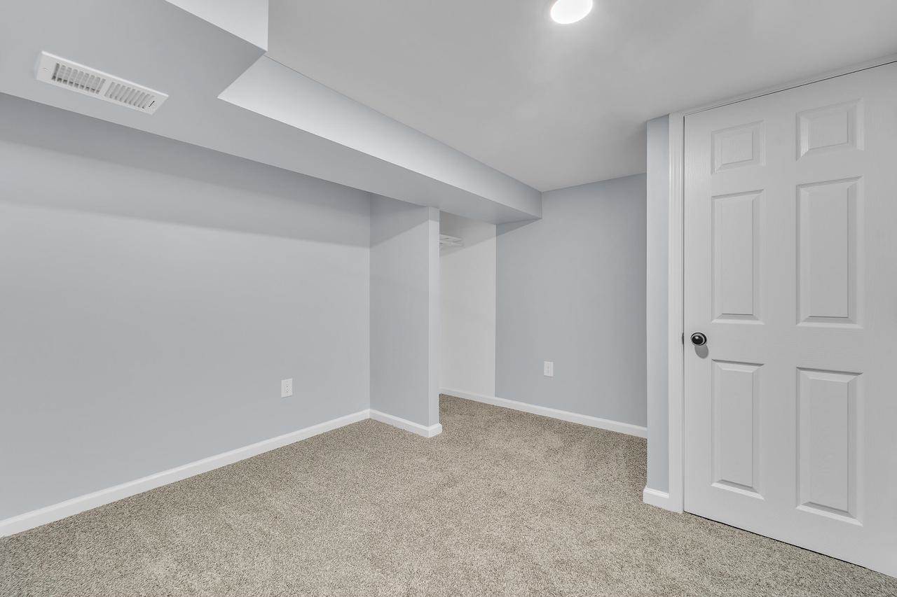 5928 N 72nd STREET, Milwaukee, WI 53218