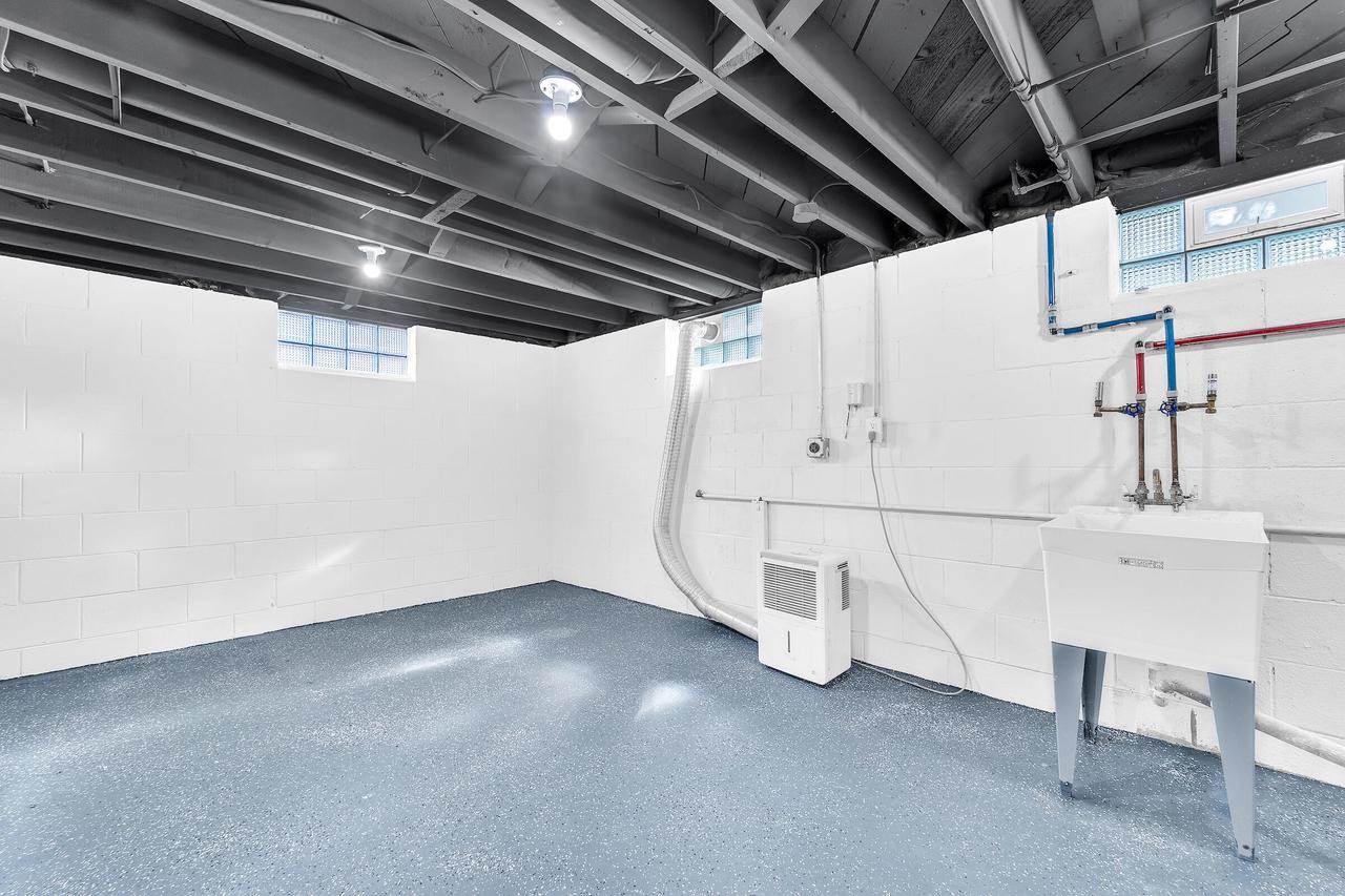 5928 N 72nd STREET, Milwaukee, WI 53218