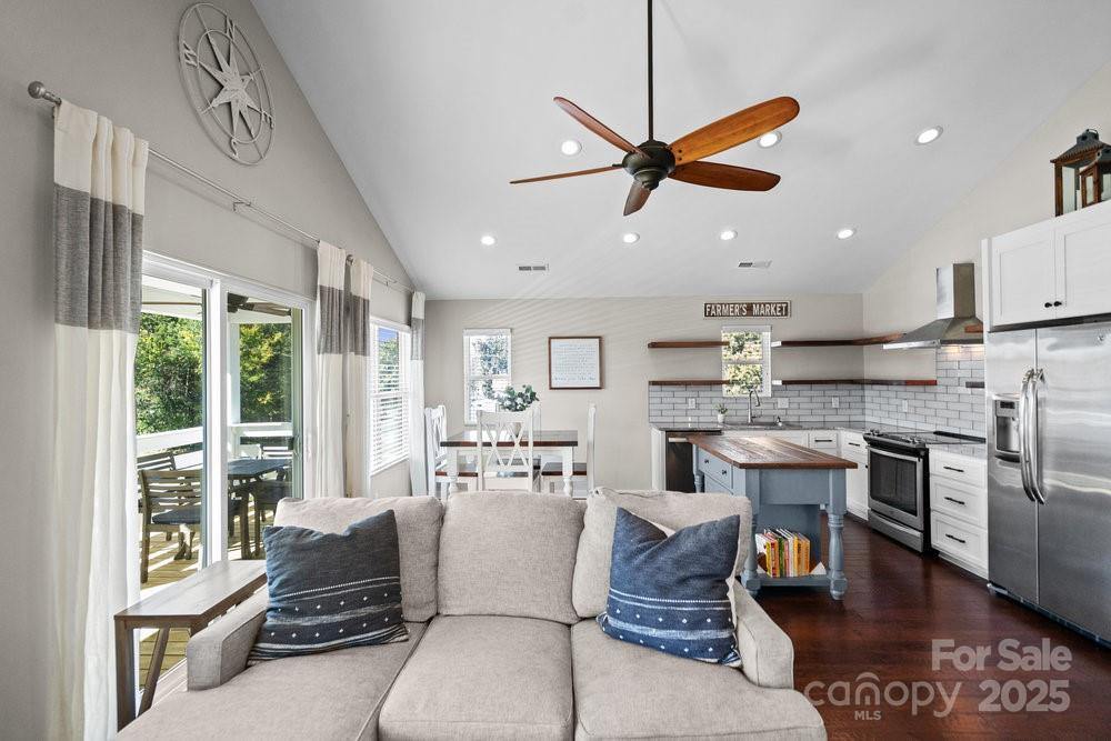 130 Mainview Drive, Mooresville, NC 28117