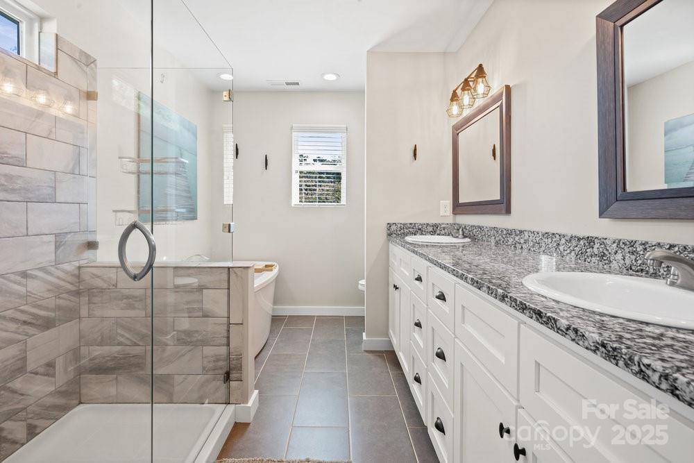 130 Mainview Drive, Mooresville, NC 28117