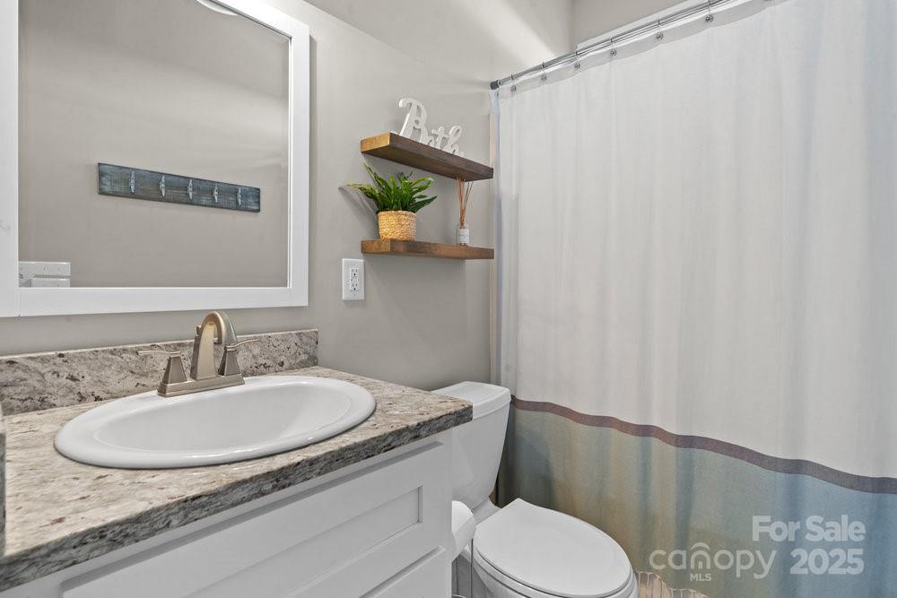 130 Mainview Drive, Mooresville, NC 28117