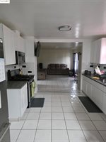 9821 E St, Oakland, CA 94503