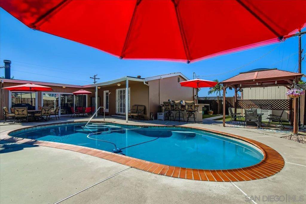 4242 Appleton St, San Diego, CA 92117