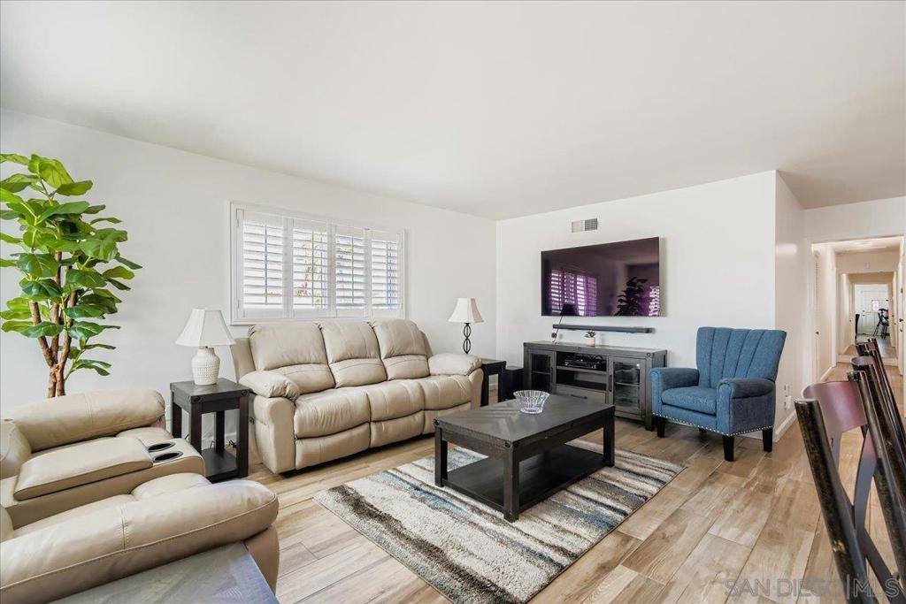 4242 Appleton St, San Diego, CA 92117