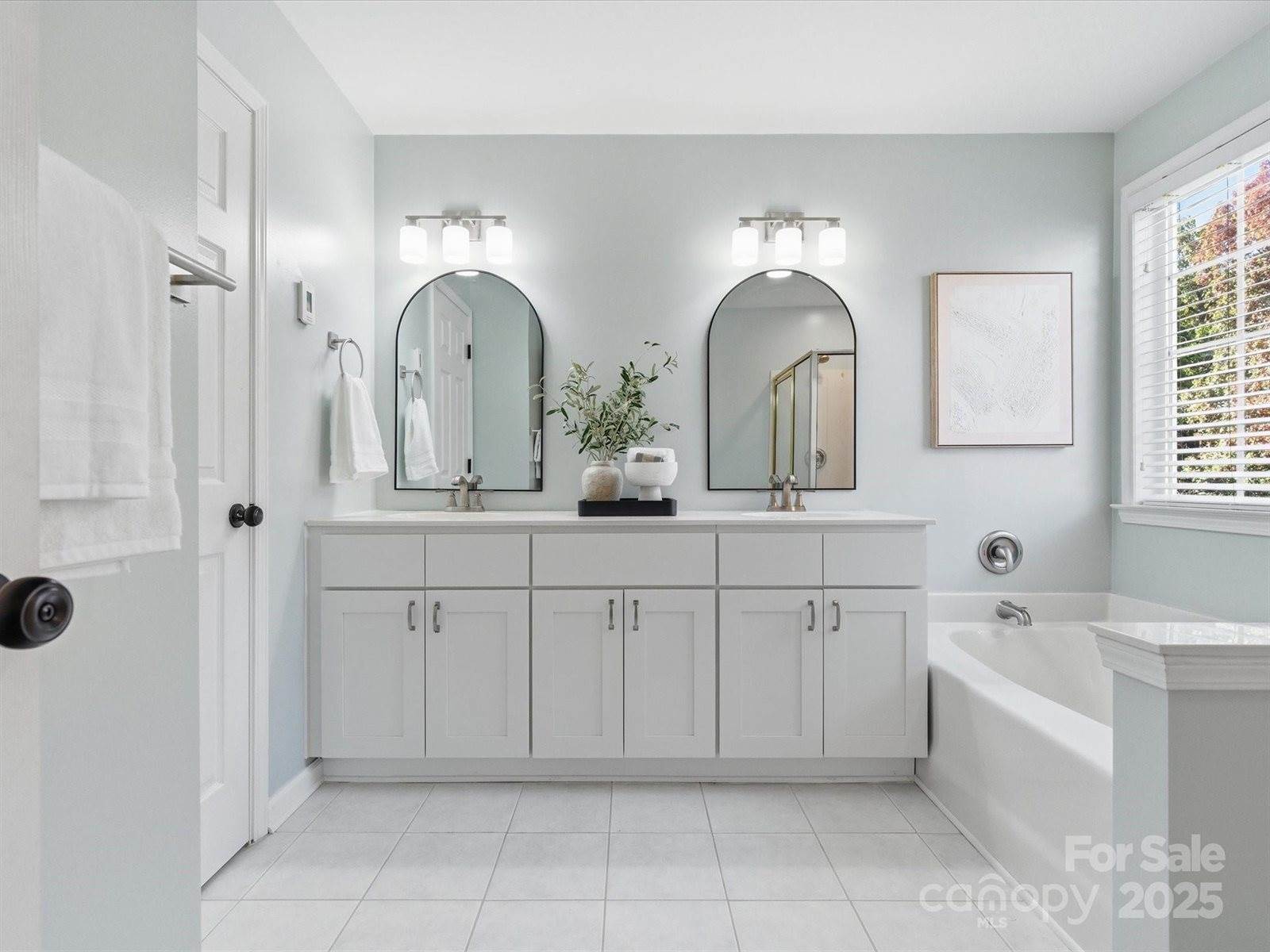 2522 Beacon Forest Drive, Charlotte, NC 28270