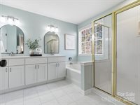 2522 Beacon Forest Drive, Charlotte, NC 28270