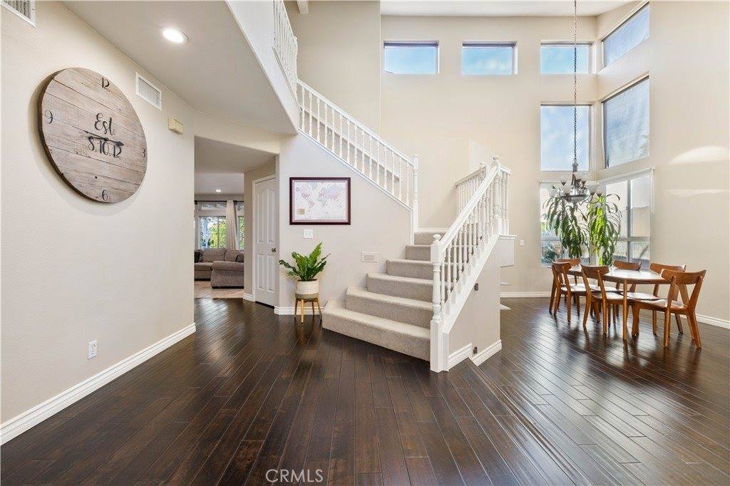 14378 Cascade Court, Canyon Country, CA 91387