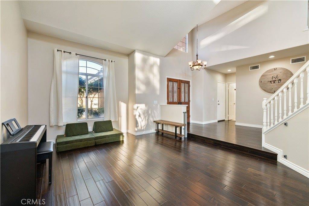 14378 Cascade Court, Canyon Country, CA 91387