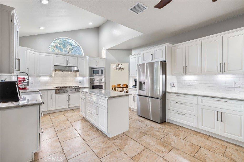 14378 Cascade Court, Canyon Country, CA 91387