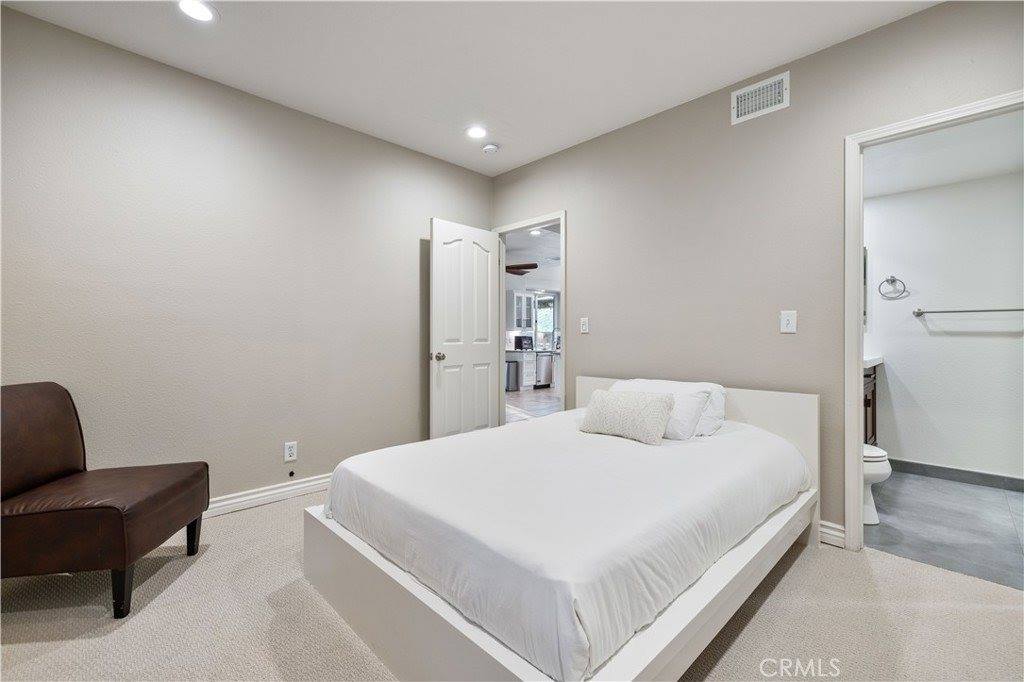14378 Cascade Court, Canyon Country, CA 91387