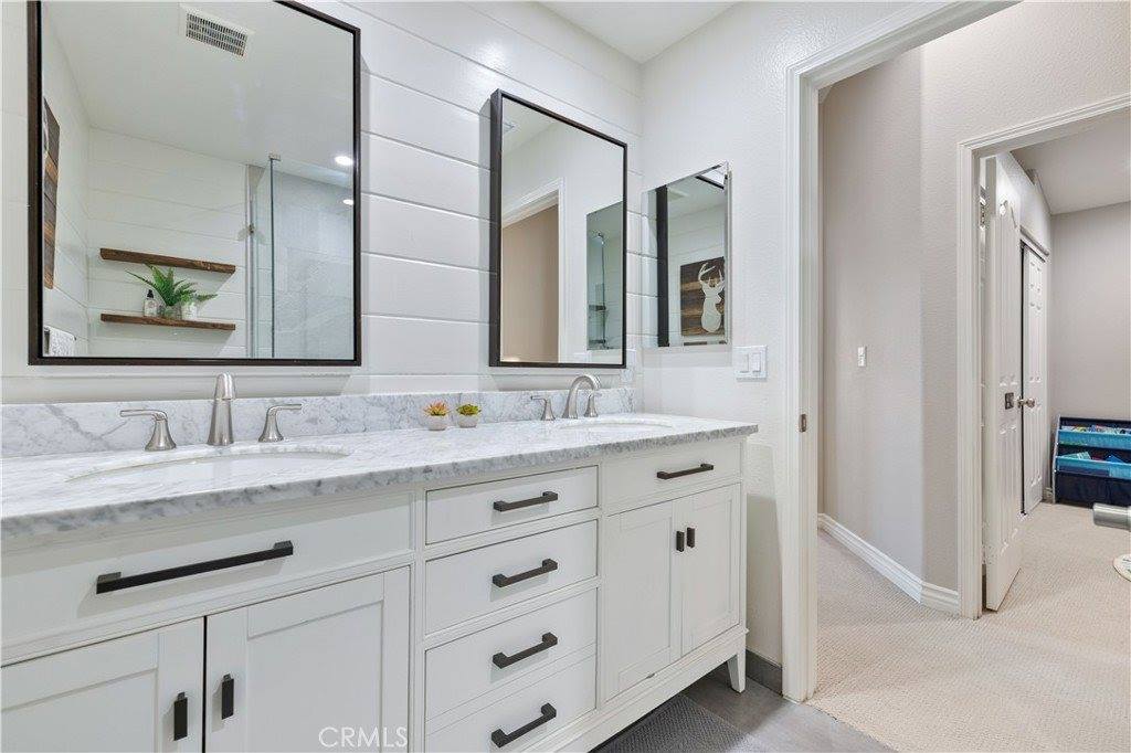 14378 Cascade Court, Canyon Country, CA 91387