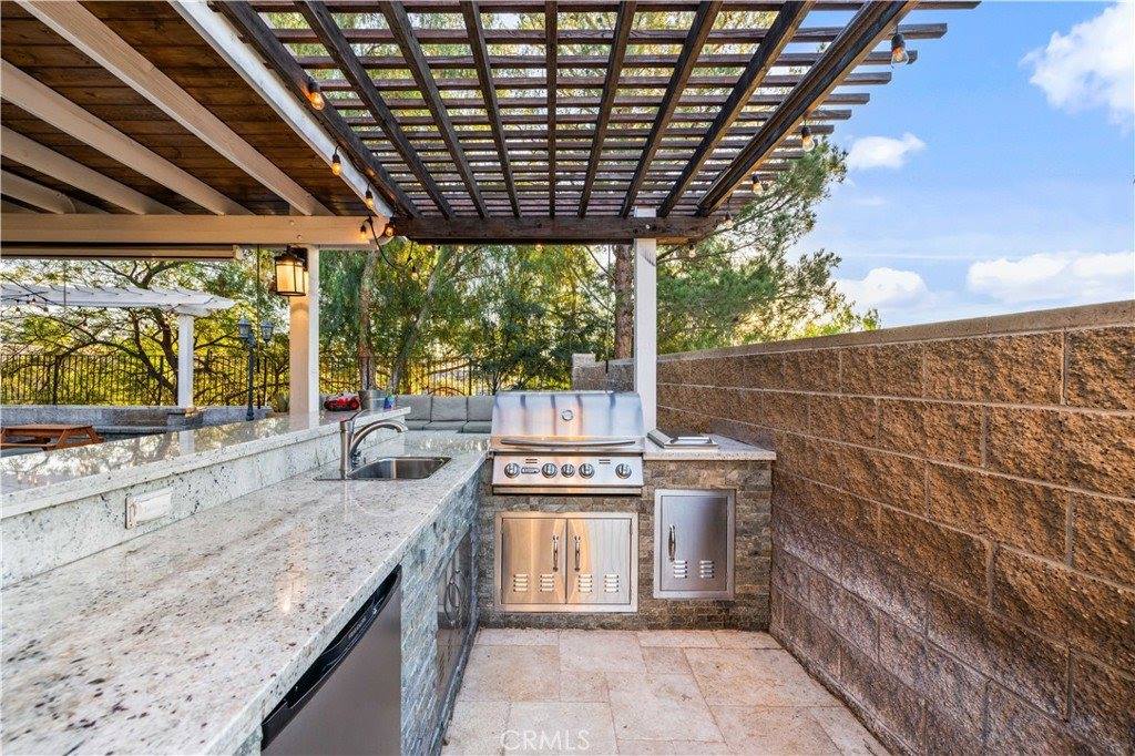 14378 Cascade Court, Canyon Country, CA 91387