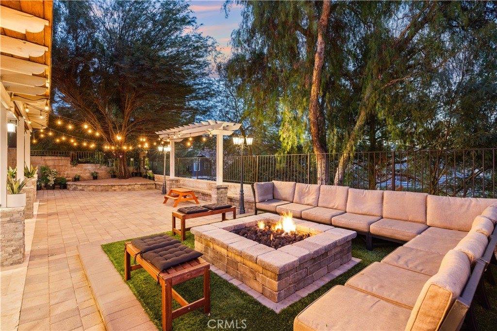 14378 Cascade Court, Canyon Country, CA 91387