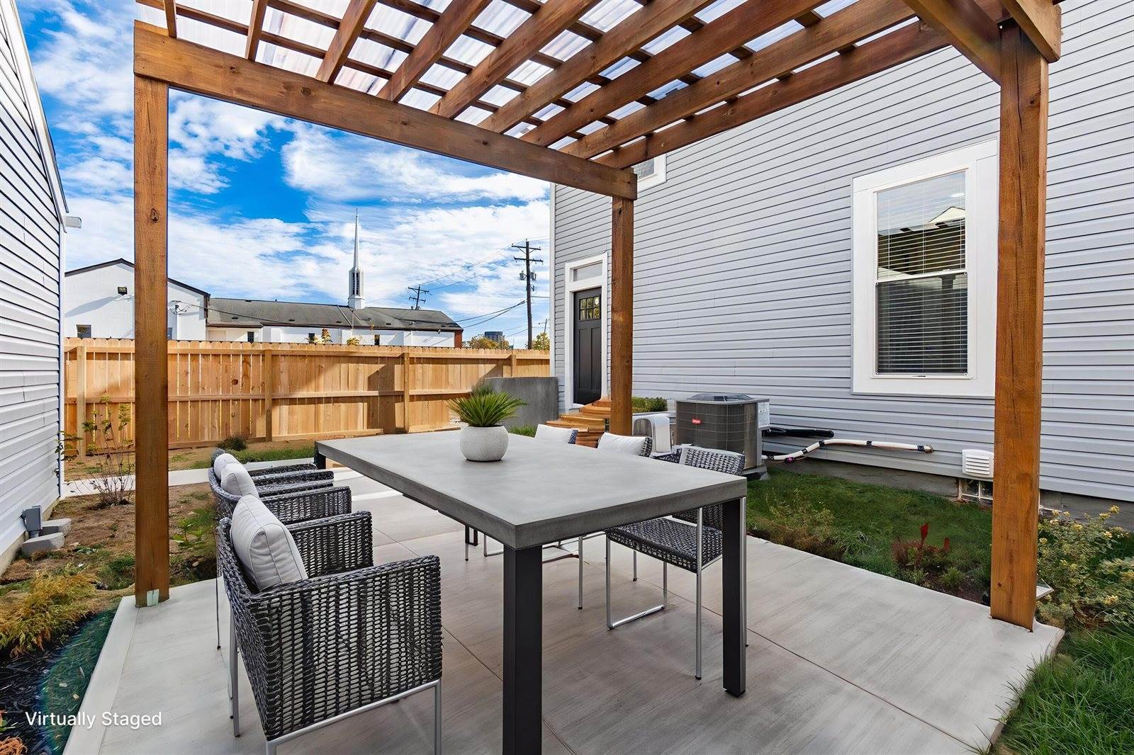 1138 Mount Vernon Avenue, Columbus, OH 43203