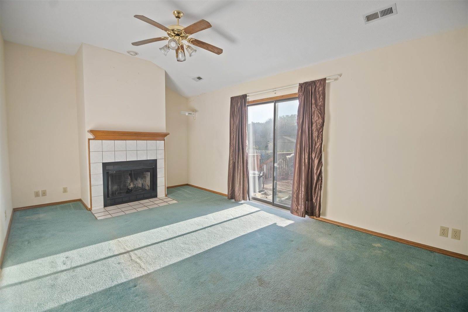 2121 North Homestead St, Wichita, KS 67208