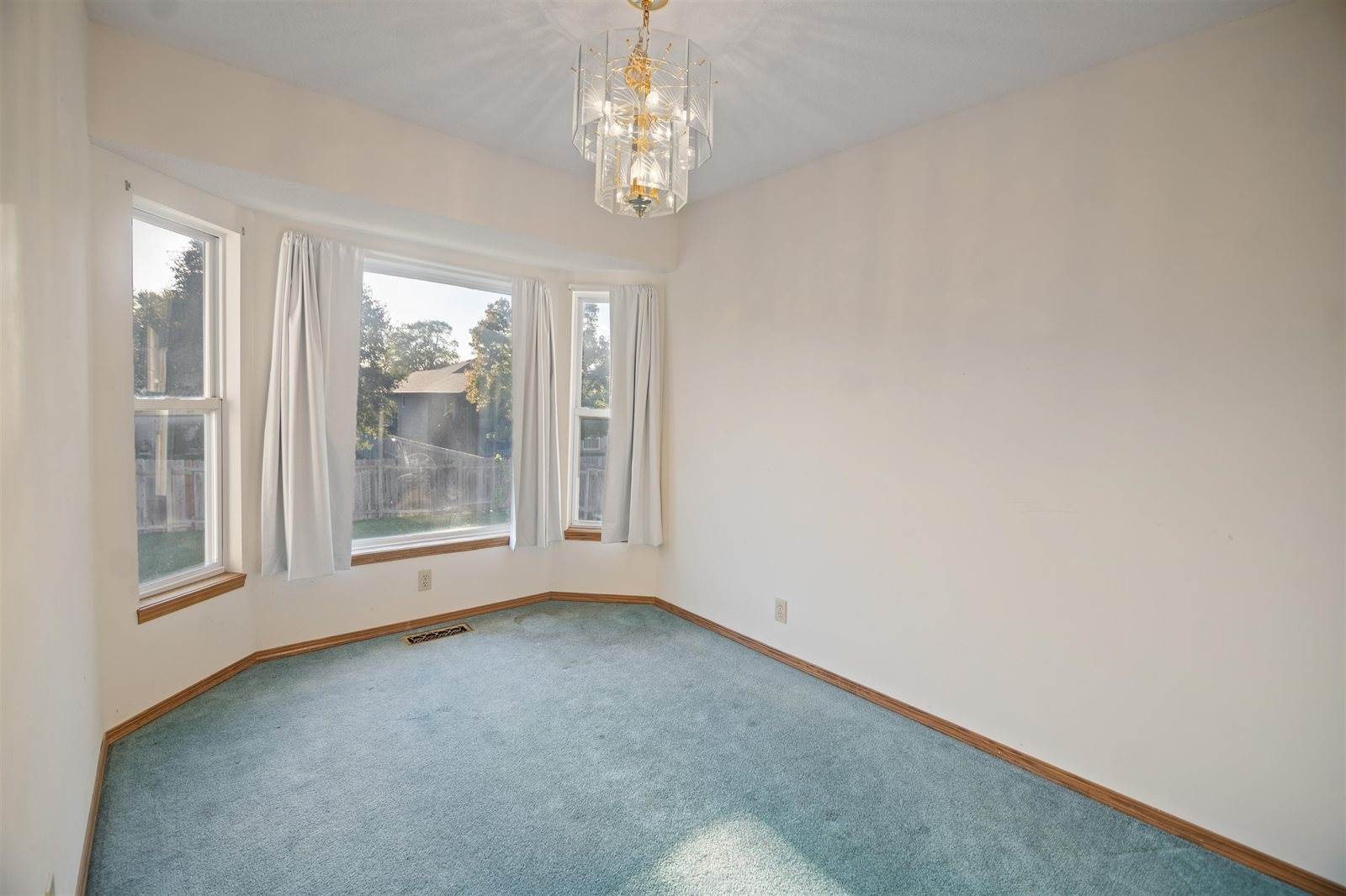 2121 North Homestead St, Wichita, KS 67208