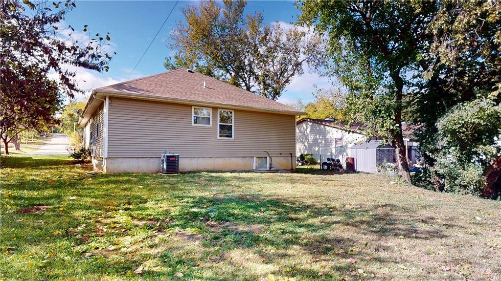 409 Sheidley Avenue, Bonner Springs, KS 66012