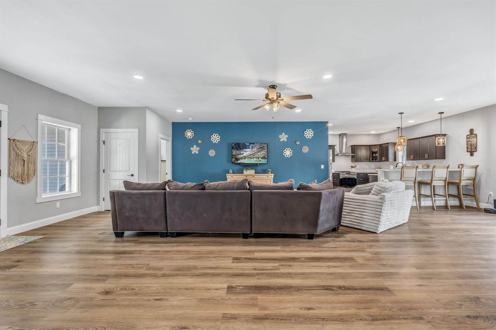 81 Fowler Road, Hampden, ME 04444