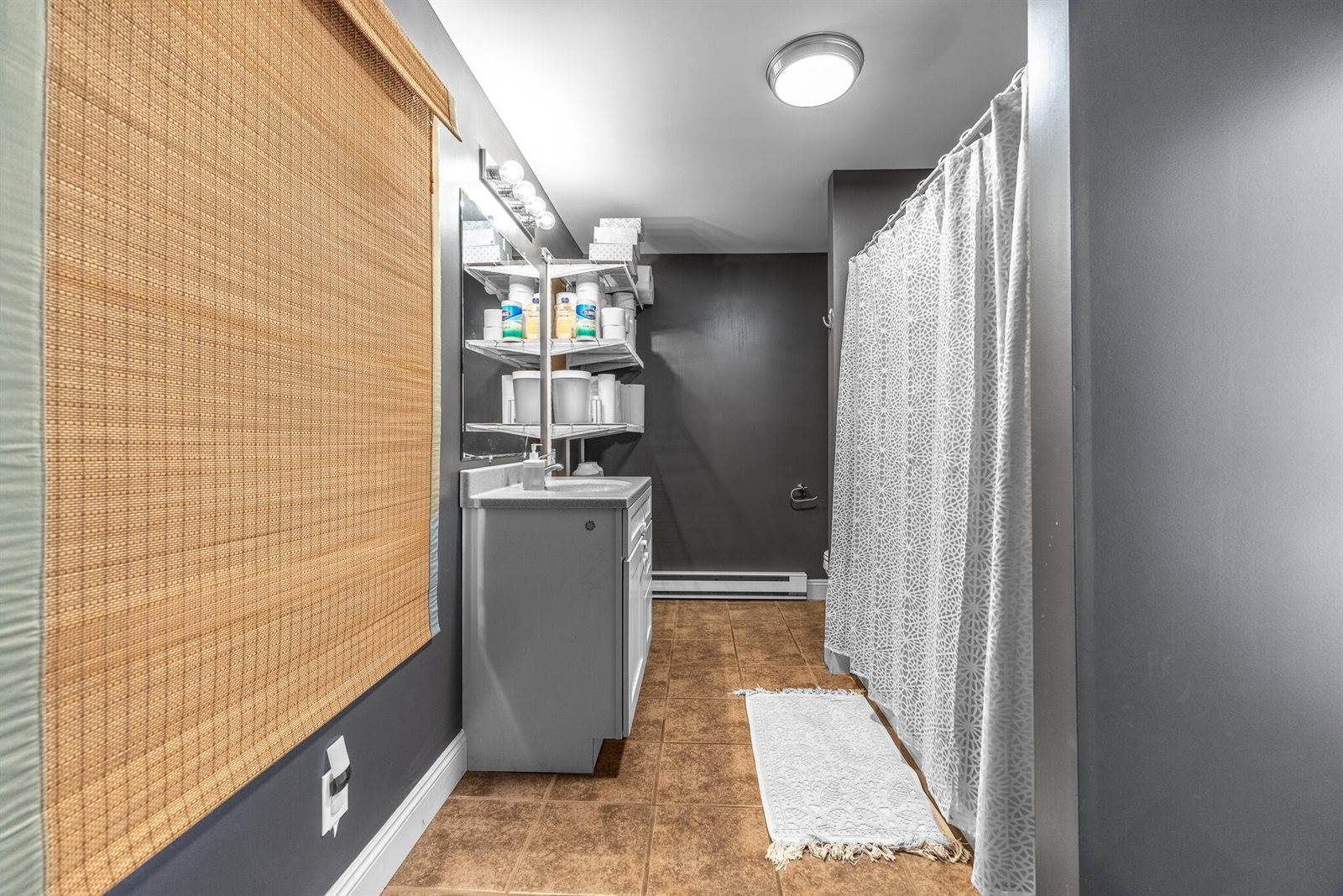 2 Chapel Road, Orono, ME 04473