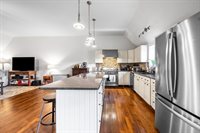 2 Chapel Road, Orono, ME 04473