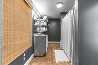 2 Chapel Road, Orono, ME 04473