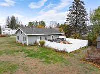 2 Chapel Road, Orono, ME 04473