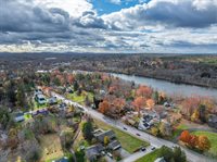 2 Chapel Road, Orono, ME 04473