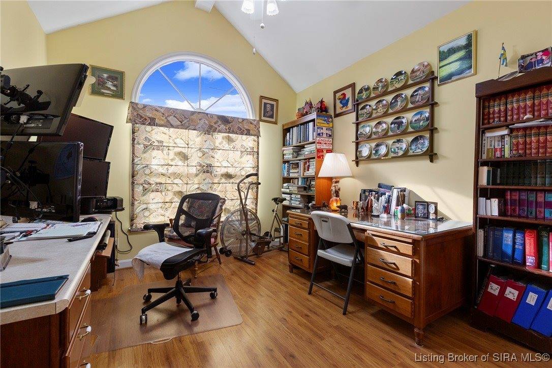 3046 Cobblers Crossing Road, New Albany, IN 47150