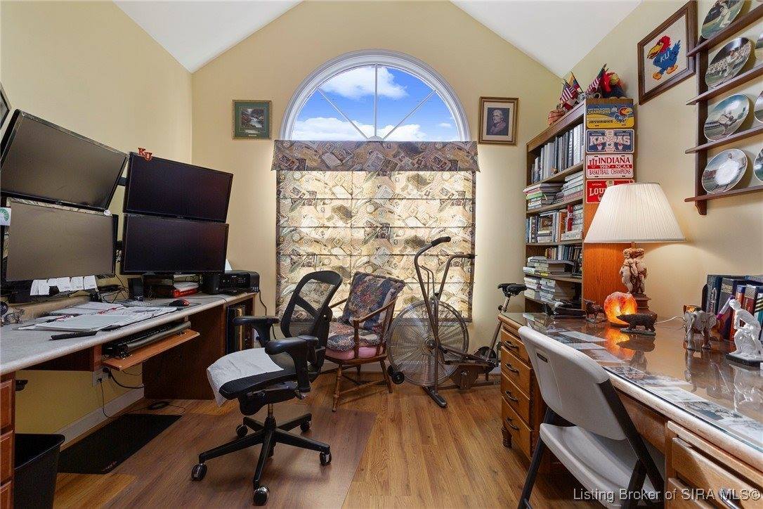 3046 Cobblers Crossing Road, New Albany, IN 47150