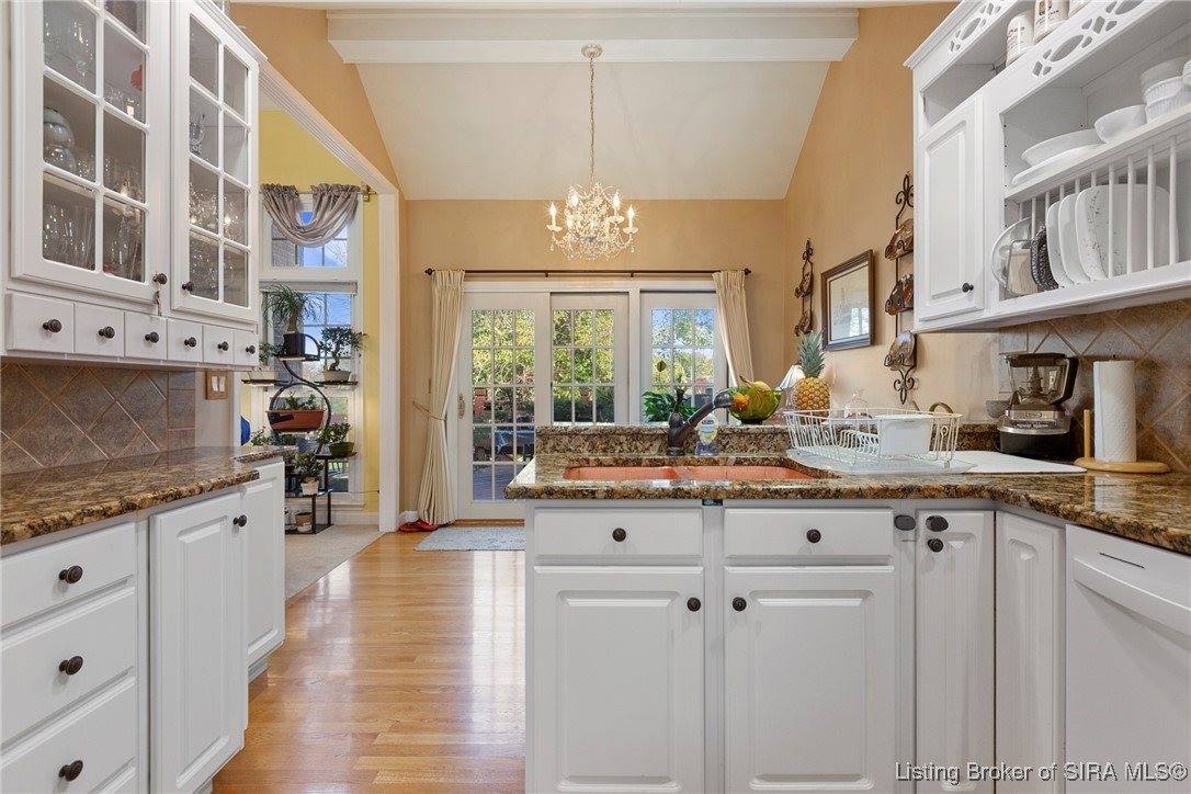 3046 Cobblers Crossing Road, New Albany, IN 47150