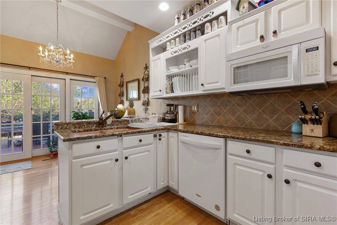 3046 Cobblers Crossing Road, New Albany, IN 47150