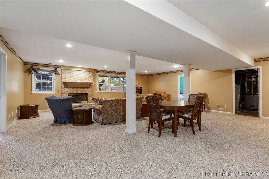 3046 Cobblers Crossing Road, New Albany, IN 47150