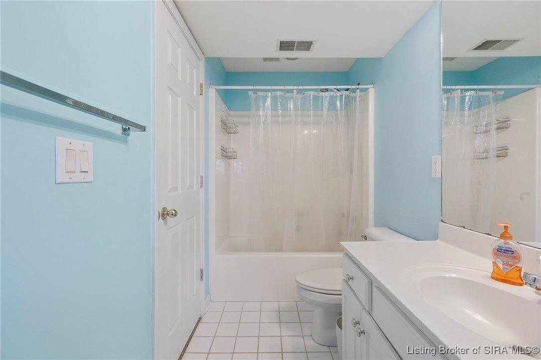 3046 Cobblers Crossing Road, New Albany, IN 47150