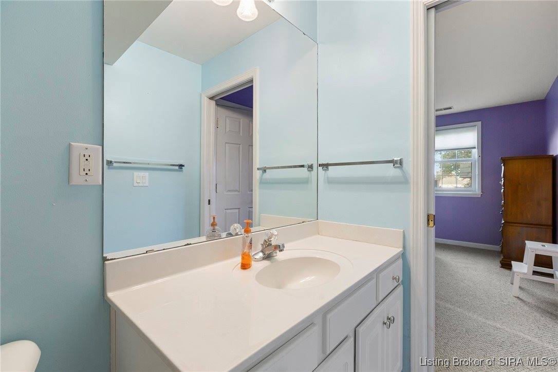 3046 Cobblers Crossing Road, New Albany, IN 47150