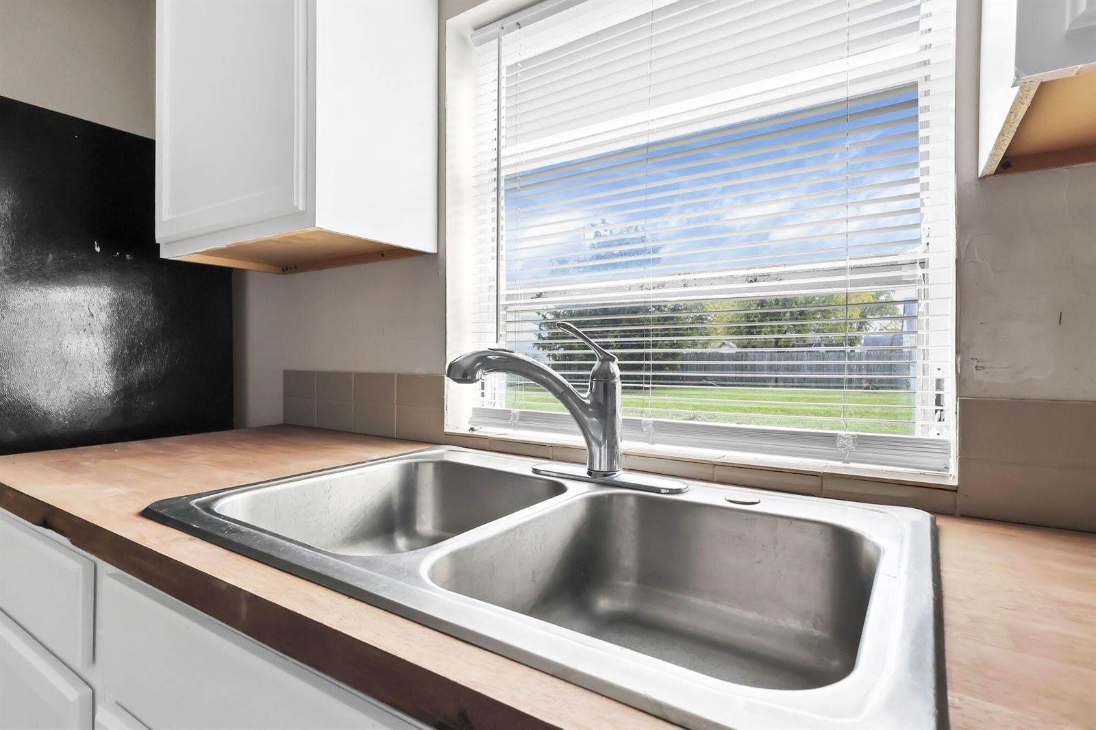 264 Woodlawn Avenue, Columbus, OH 43228