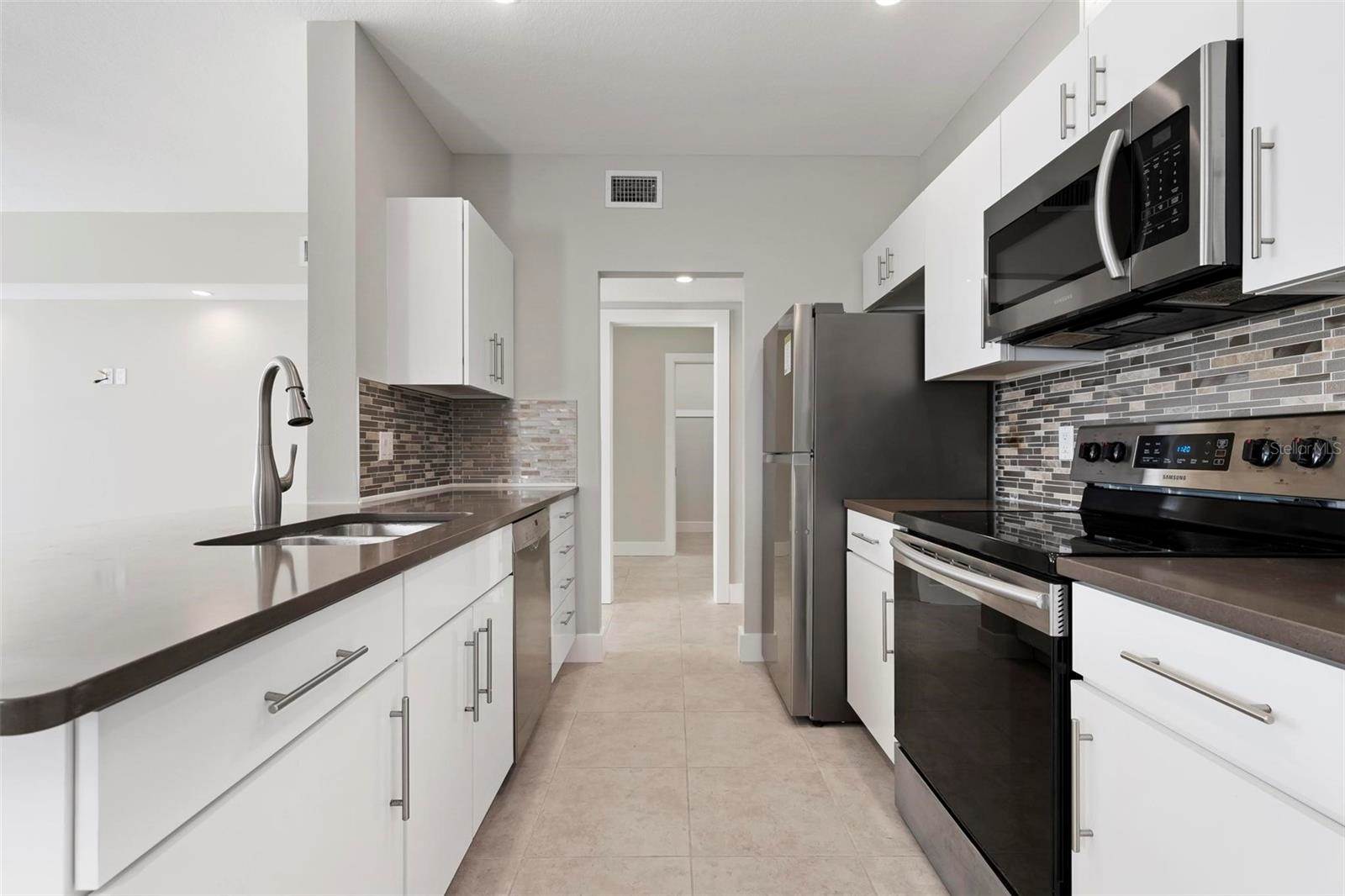 5903 Tidewood Avenue, Sarasota, FL 34231