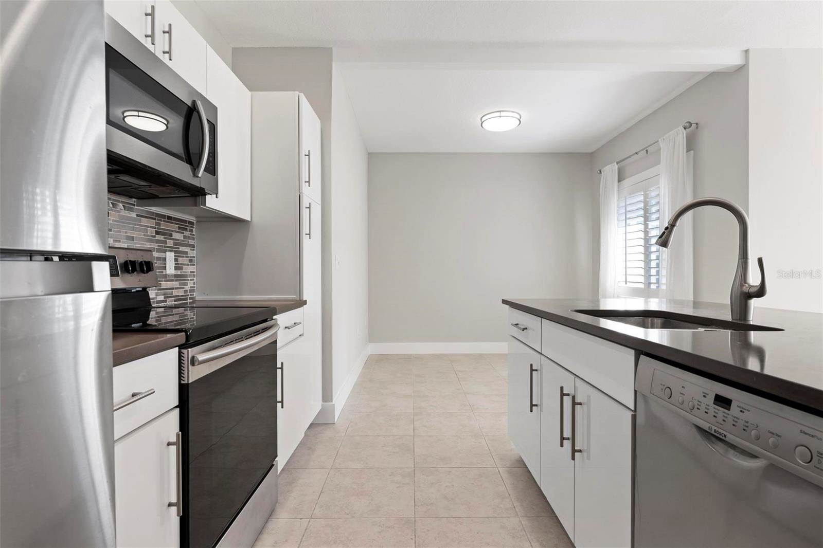 5903 Tidewood Avenue, Sarasota, FL 34231