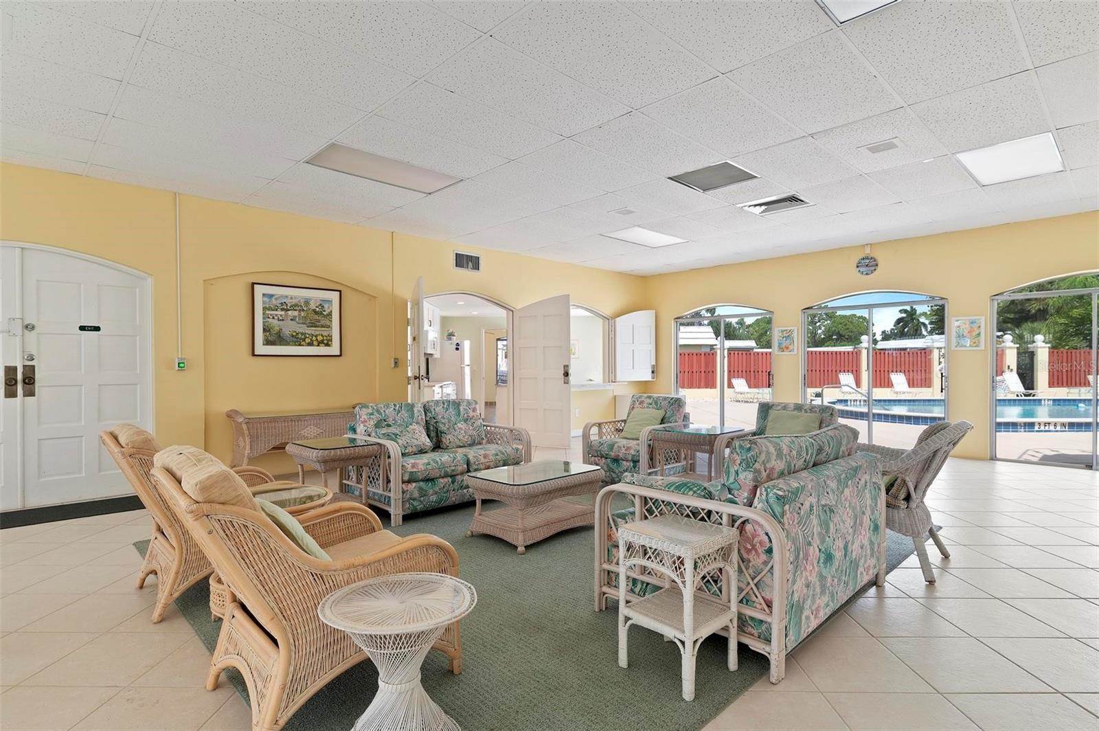 5903 Tidewood Avenue, Sarasota, FL 34231