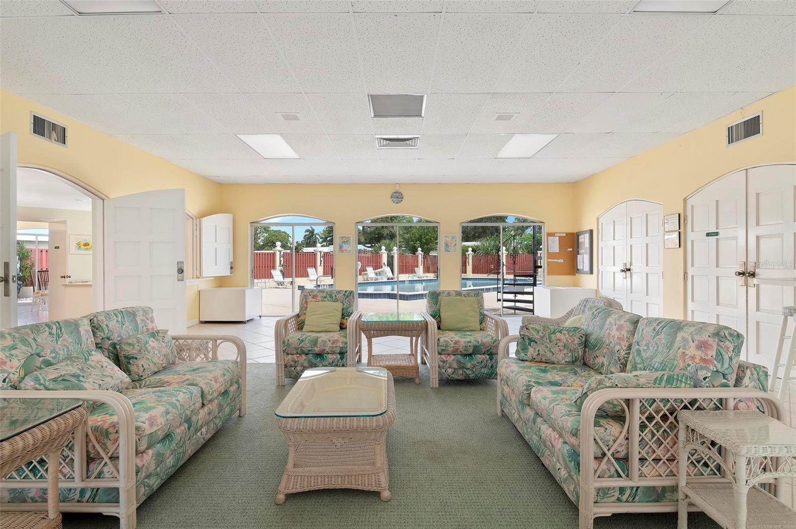 5903 Tidewood Avenue, Sarasota, FL 34231