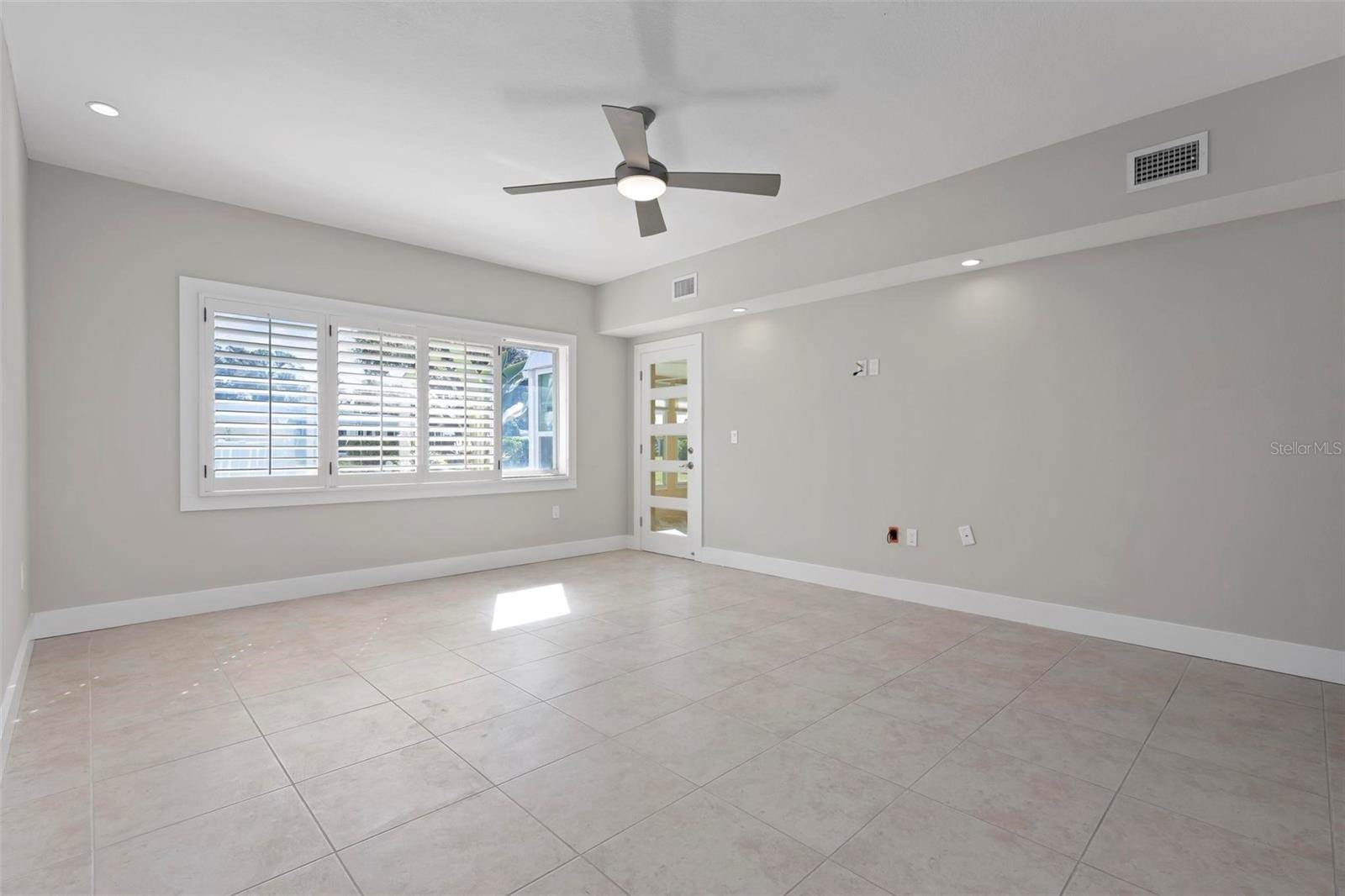 5903 Tidewood Avenue, Sarasota, FL 34231