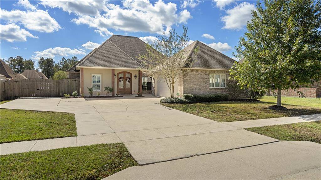 23616 Big Branch Drive, Ponchatoula, LA 70454