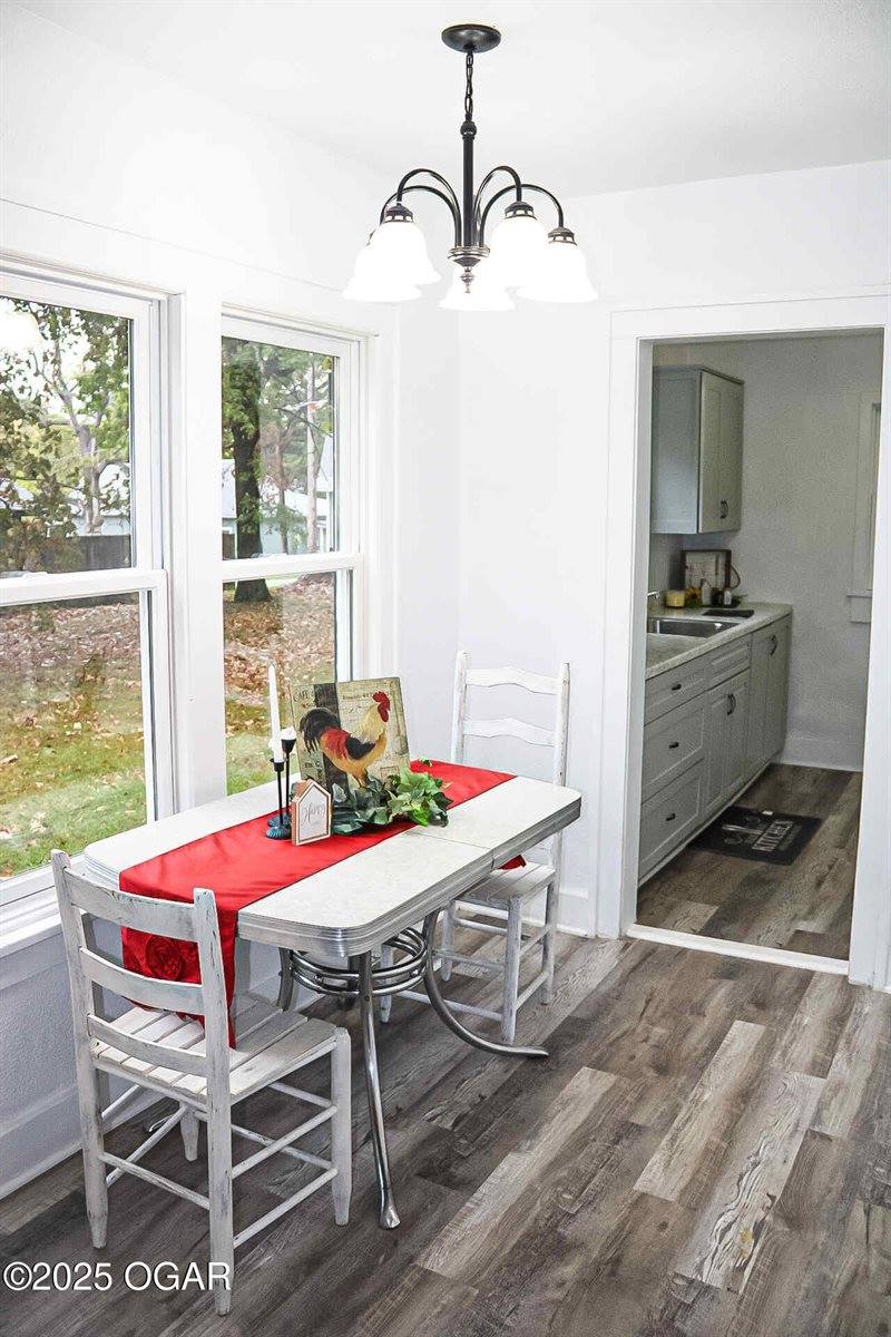 521 Oakridge Drive, Neosho, MO 64850