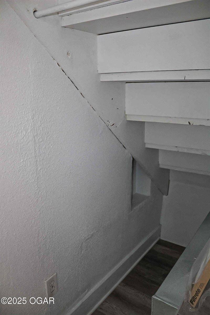 521 Oakridge Drive, Neosho, MO 64850