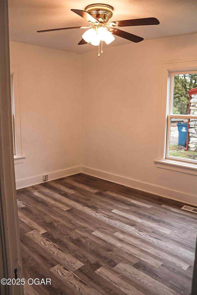 521 Oakridge Drive, Neosho, MO 64850