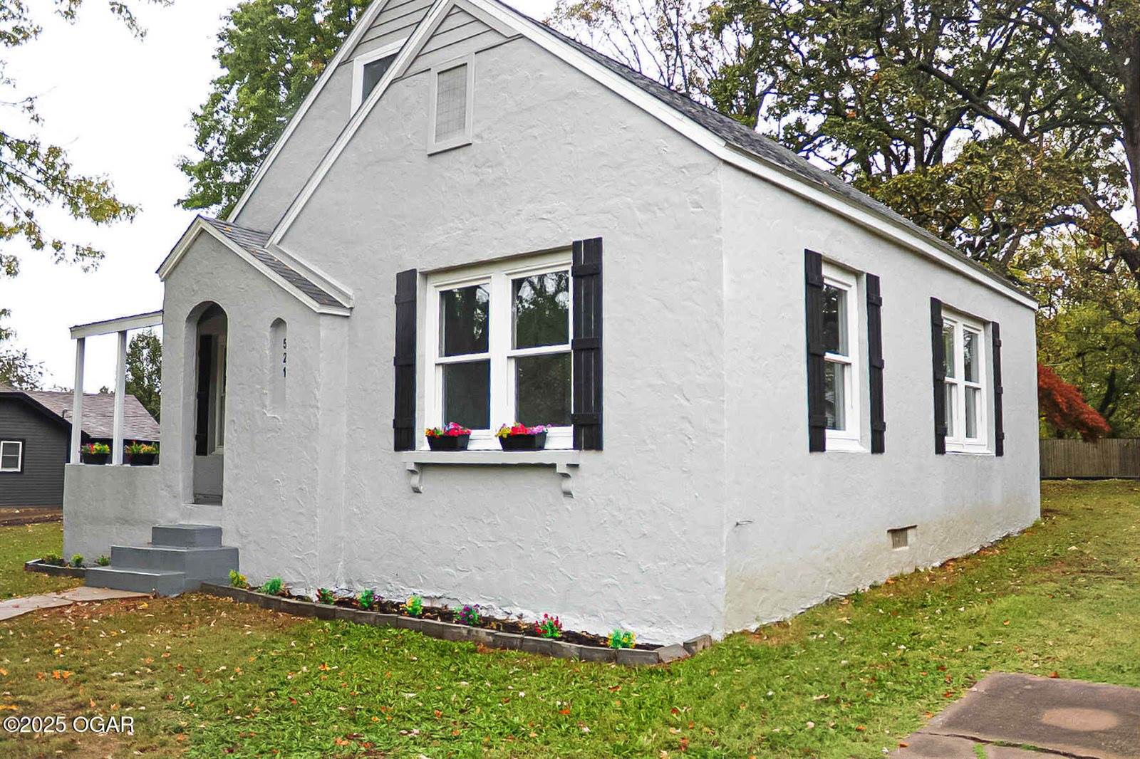 521 Oakridge Drive, Neosho, MO 64850