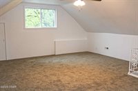 521 Oakridge Drive, Neosho, MO 64850