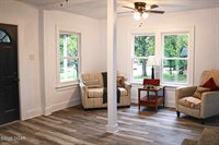 521 Oakridge Drive, Neosho, MO 64850